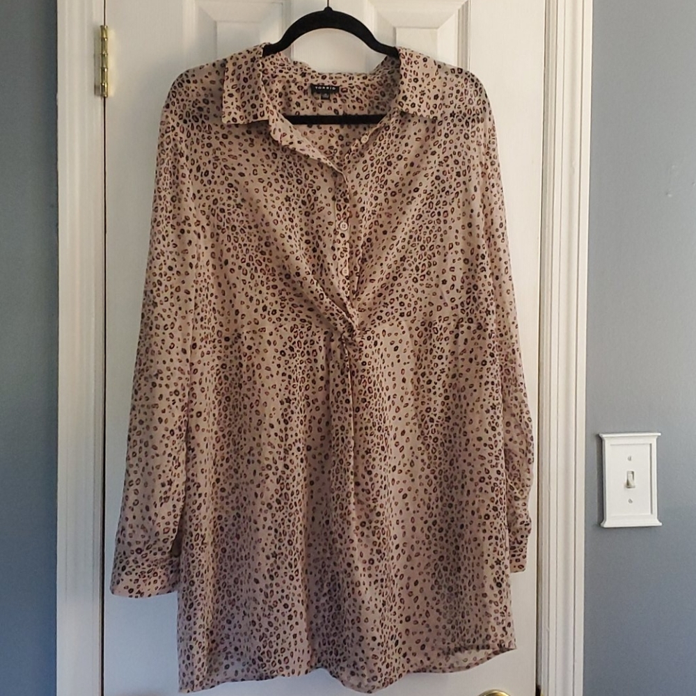 Leopard Print Button-Front Women’s Blouse - Taupe